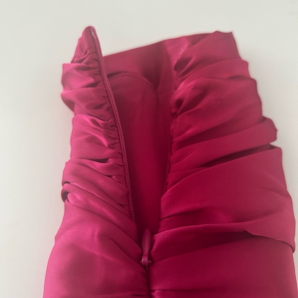 Vici Fuchsia Silk/satin dress - Picture 7 of 9